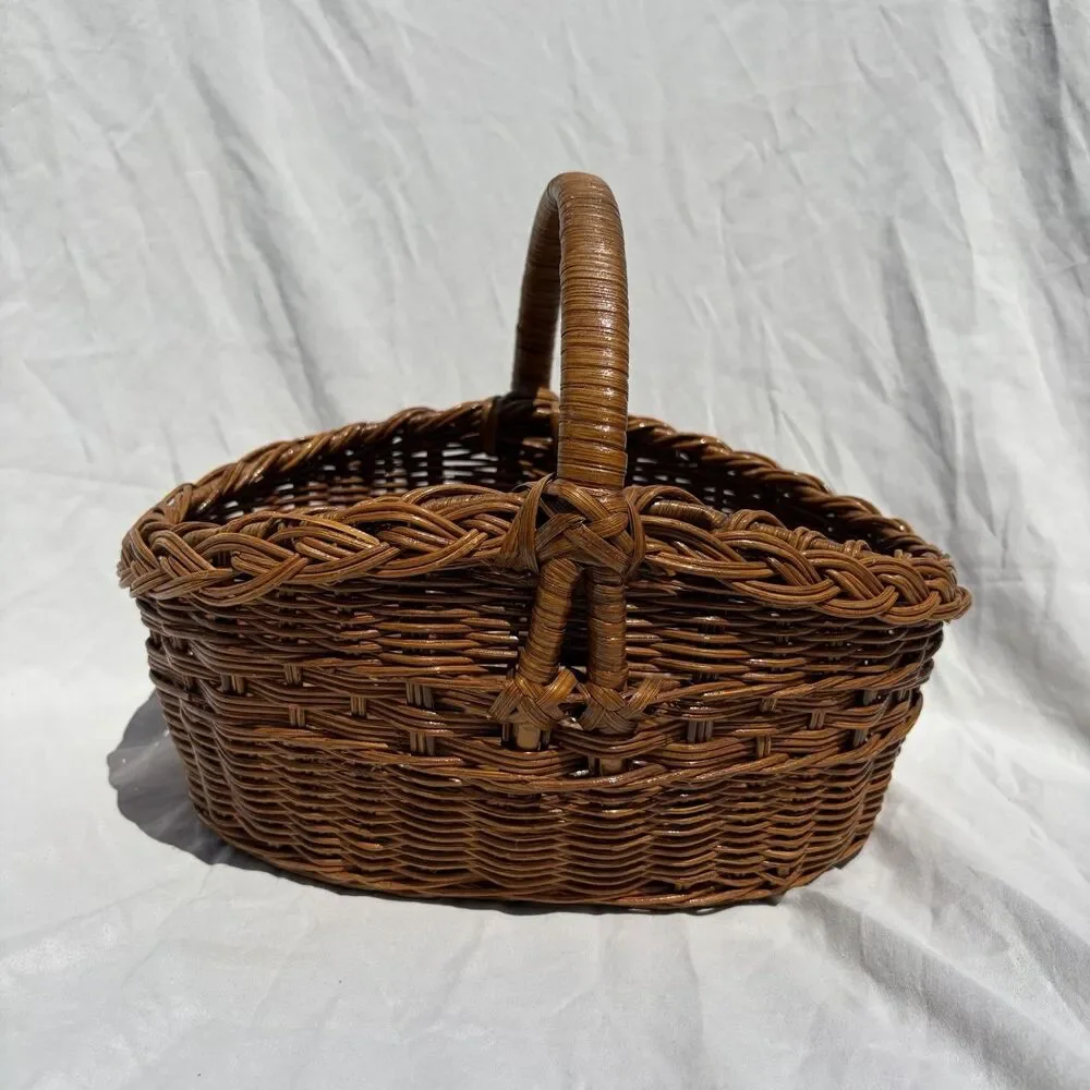 Vintage Wicker Boho Granny Farm House Well Made Garden Market Egg Basket Handle